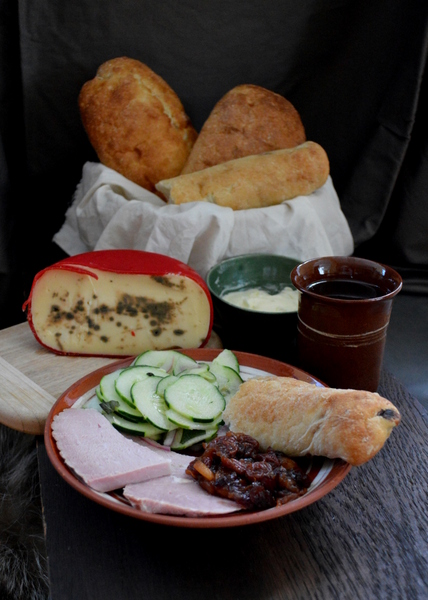 Dinner8 Ithilien Pared Down