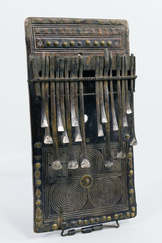 Smithsonian African Art Iron Exhibit Lamellophone