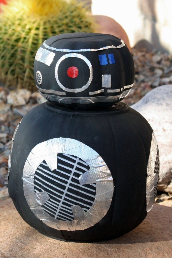 Desert Chica Karen Heffren How-to-make-a-Star-Wars-BB-9E-Pumpkin