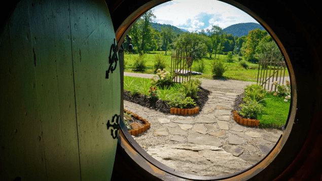 Airbnb Middletown Springs Hobbit House Door